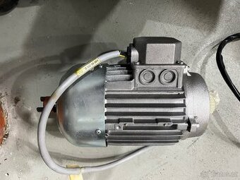 Asynchronní motor 1HP - 1