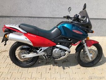 Suzuki XF 650 freewind na náhradní díly