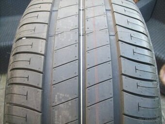 sada pneu i na VW Golf Octavia 205.55.16 stav 99,9%