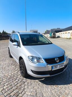 Volkswagen Touran 1.9 TDI 77 kw -7 míst