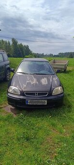 Honda Civic 1,5i LS