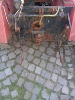 Málo traktor