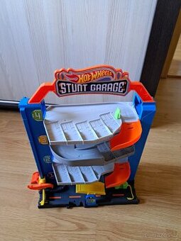 Prodám hot wheels garáž