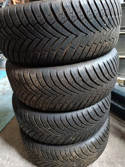 celoroční pneumatiky 215/55 R17