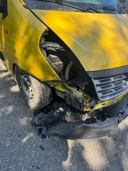 Renault master valnik po nehodě