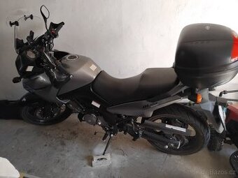Suzuki DL 650 a