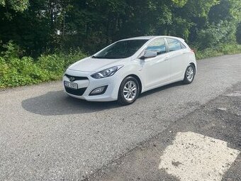 Hyundai i30 Hatchback 1.4i 73 kW