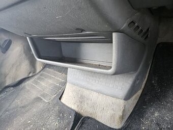VW T4 kastlík středový - 1