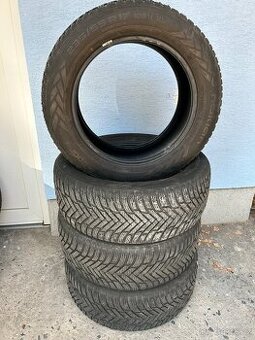 Prodám zimní sadu pneu NOKIAN 235/55/r17