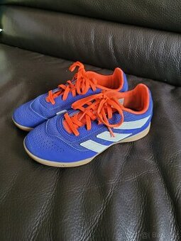 Dětská sálová obuv Adidas Predator vel. 34
