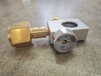 Redukce na plnění sodastream bombičky