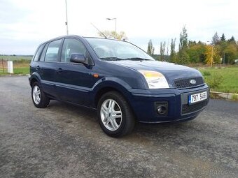 FUSION FACELIFT ROK2011,1.4 16V 59KW,NAJ.117TKM,PĚKNÝ STAV
