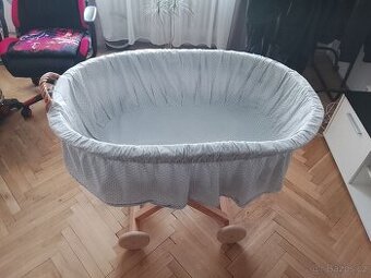 Pojízdný košík na spaní.