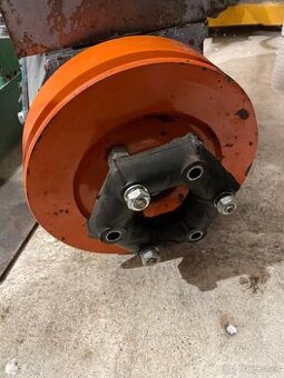 Unašeč spojky pístového kompresoru orlik jsk