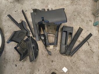 Díly interieru BMW E36 sedan