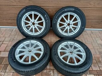 Original alu kola Mercedes 7.5Jx18 ET52.5+ letni pneu