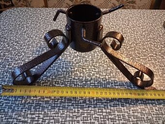 Stojanek na stromeček