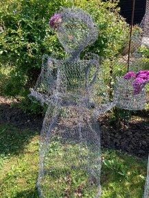 Duch zahrady - drátěné panny