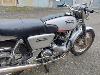 Norton Comando 750
