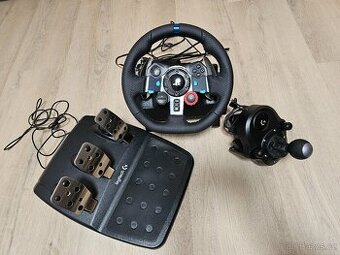 Logitech G29 Driving Force + Logitech Driving Force Shifter