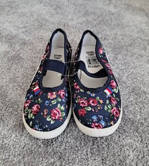 Dívčí cvičky, vel. 30