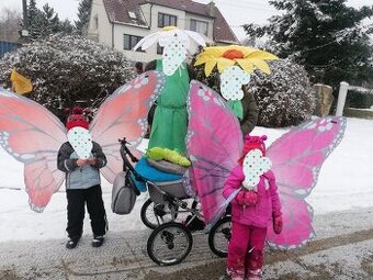 Rodinný kostým květiny a motýli