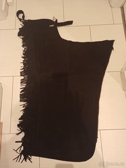 Westernové chapsy s třásněmi