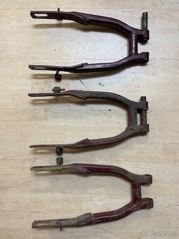 Zadne vidlice Jawa 250 350 Kyvacka Panelka