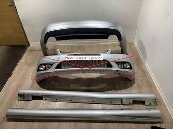 // Mercedes W204 AMG prahy a zadní nárazník sedan //