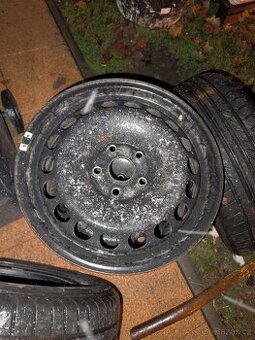 P: plechové disky 7x16 et 45 5x112