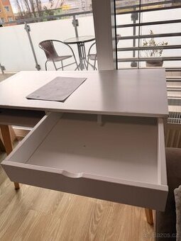 Psací stůl bílý TAMHOLT