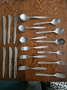 Prodám sadu nerezových příborů Sandrik