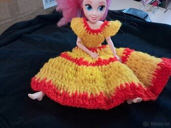 Háčkované šaty oro Barbie