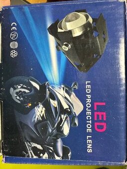 LED světla + kamera na moto