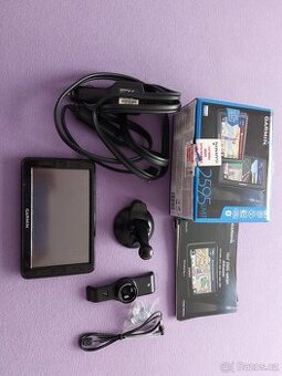 Navigace garmin 2595