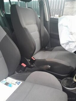 nd ze škoda fabia 2, 1.2.HTP 44kW, zelená, stříbrná,červená