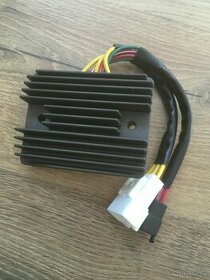 Regulator Moto Guzzi V7 2014 - 2016