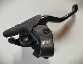 pouze pravé řazení Shimano Deore XT (7 speed)