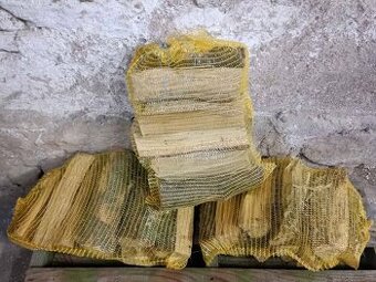 Suché dřevo pytlované Dub,Buk, Borovic, Smrk pytel 10-12kg d