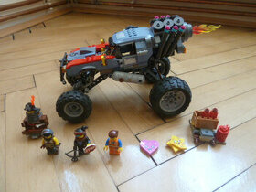 Prodám LEGO® Movie 70829 Úniková bugina Emmeta a Lucy - 1