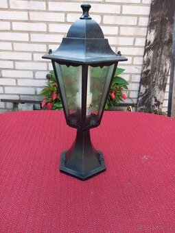 Zahradní lampa