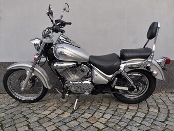 Suzuki Intruder 250