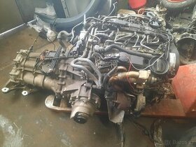 motor + prevodovka 2.0tdi 105kw CAG audi - 1