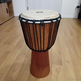 Djembe buben