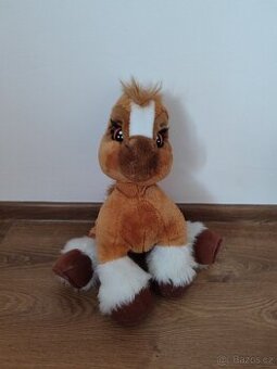 Chodící velky konik