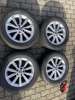 Sada alu kol 5x112 z VW, pneu letní 235/55/17