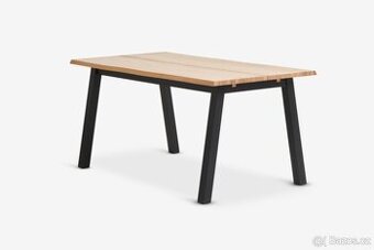 Jídelní stůl 90x160 JYSK přírodní dub/černá