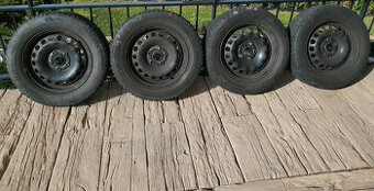 Zimní kola s disky 195/65 R15 Octavia 2