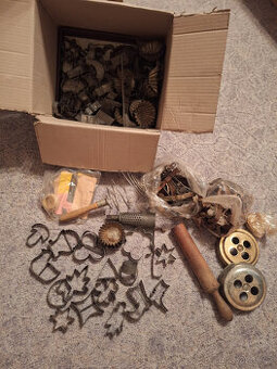 Staré formičky a vykrajovátka