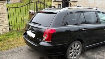 Toyota Avensis 2.0 D-4D na opravu / na dily